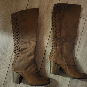 Womens brown leather heal boots